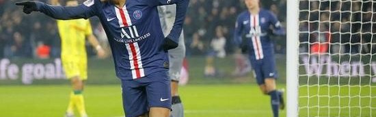  巴黎圣日耳曼客场轻取三分稳固榜首位置