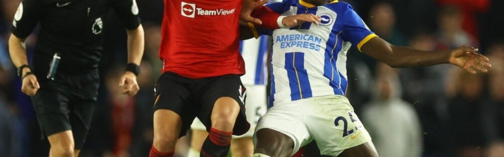  曼联争议红牌引热议，B费染红离场球队惨遭绝杀  