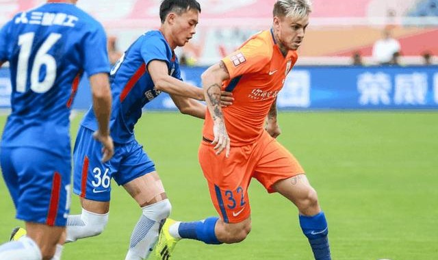  里尔新援首秀破门，助球队客场战平强敌  