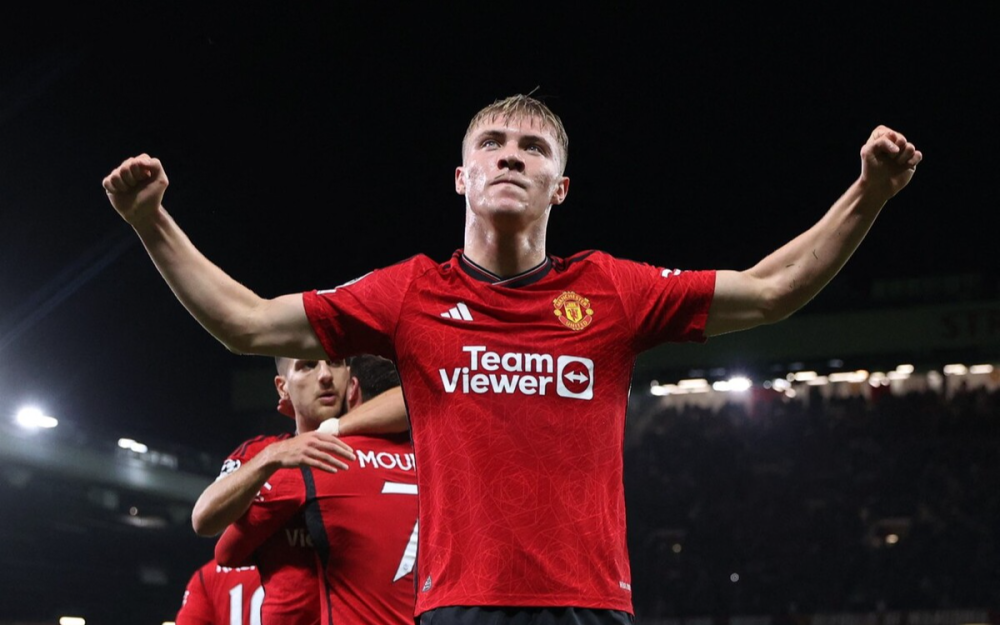  滕哈格帅位危机，曼联高层紧急磋商换帅事宜