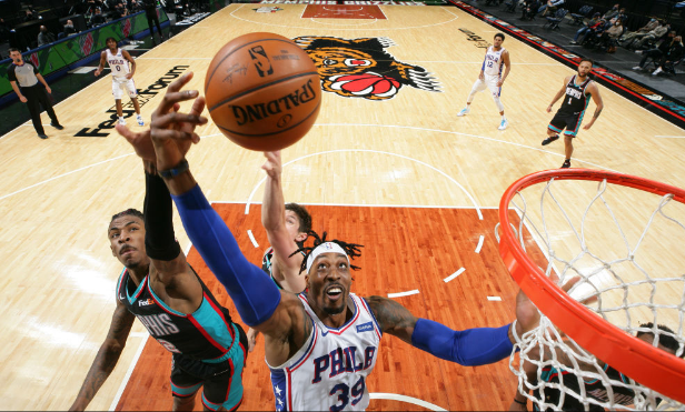  莫兰特关键球制胜灰熊加时险胜鹈鹕队